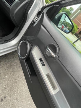 Used 2010 Dodge Avenger R/T image 21