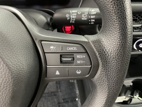 Certified 2023 Honda HR-V LX image 17