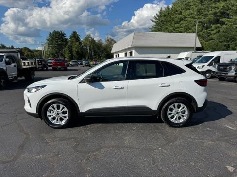 Certified 2025 Ford Escape Active w/ Cold Weather Package image 2