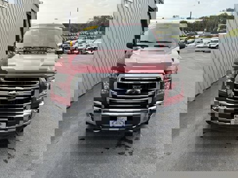 Used 2015 Ford F150 XLT w/ Equipment Group 302A Luxury image 3