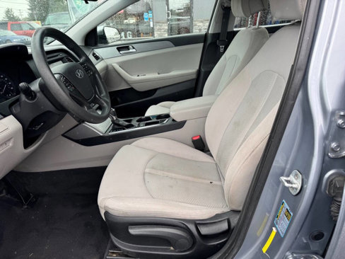 Used 2016 Hyundai Sonata SE image 12