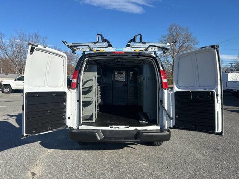 Used 2022 Chevrolet Express 2500 w/ Driver Convenience Package image 10