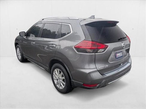 Used 2018 Nissan Rogue SV image 7