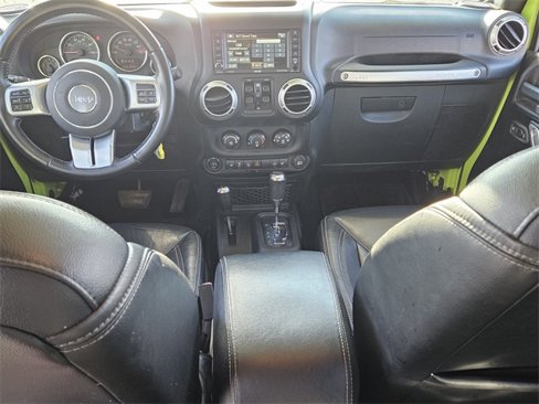 Used 2016 Jeep Wrangler Unlimited Rubicon image 15