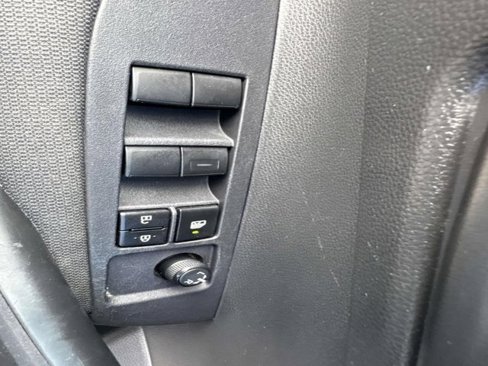 Used 2023 Toyota Corolla LE image 8