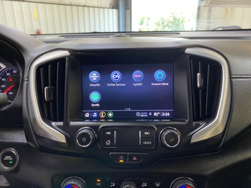 Used 2024 GMC Terrain SLT image 42