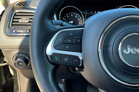 Used 2019 Jeep Compass Altitude image 11