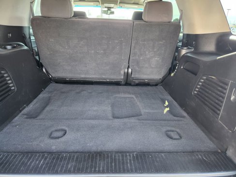 Used 2019 Chevrolet Tahoe LS image 25