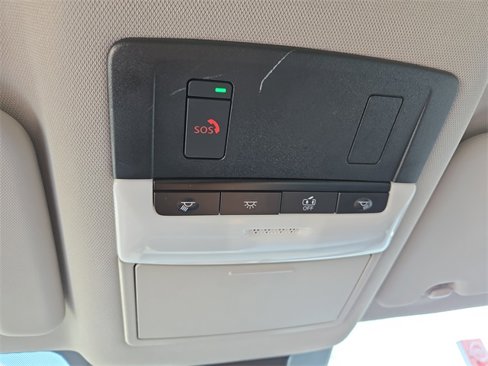 Used 2023 Nissan Rogue SV image 23