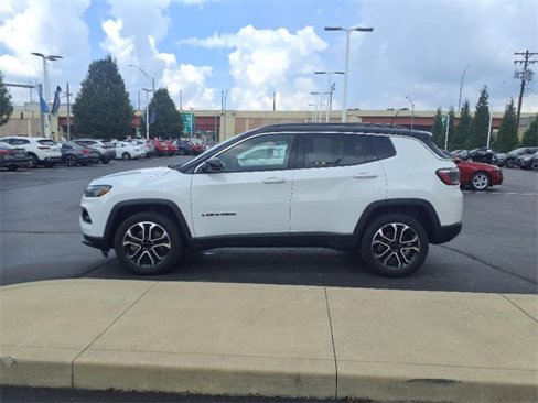Used 2023 Jeep Compass Limited image 8