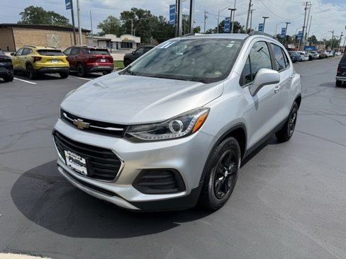 Used 2017 Chevrolet Trax LT image 1