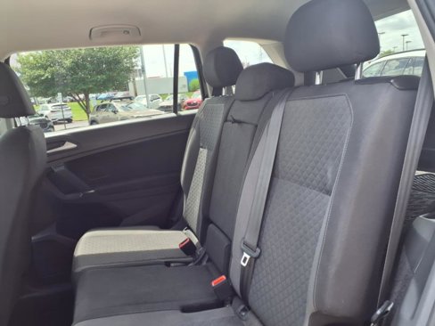Used 2020 Volkswagen Tiguan S w/ 3rd Row Seat Package image 10