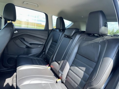 Used 2017 Ford Escape Titanium image 7