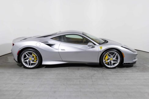 Used 2022 Ferrari F8 Tributo image 5