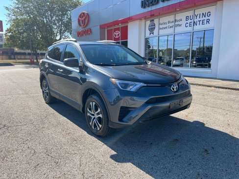 Used 2016 Toyota RAV4 LE image 7