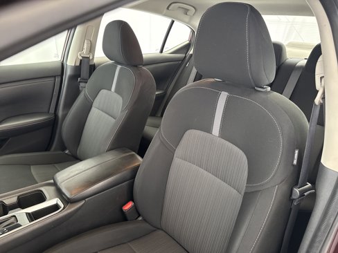 Used 2022 Nissan Sentra SV image 8