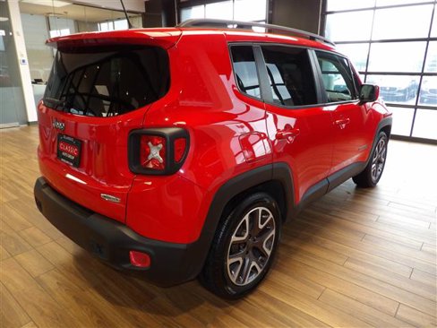 Used 2015 Jeep Renegade Latitude w/ Popular Equipment Group image 6