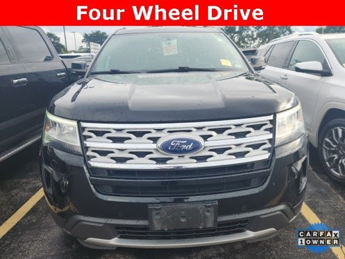 Used 2018 Ford Explorer XLT w/ Equipment Group 202A image 2