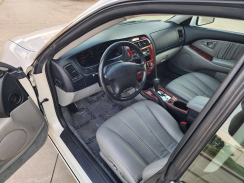 Used 2004 Mitsubishi Diamante LS image 12
