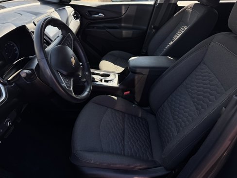 Used 2018 Chevrolet Equinox LT image 4