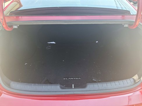 Used 2023 Hyundai Elantra SEL w/ Convenience Package image 8
