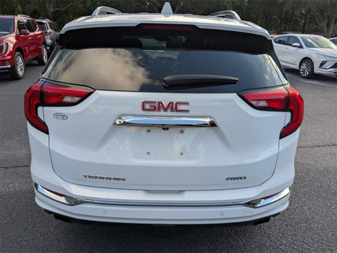 Used 2019 GMC Terrain Denali w/ Advanced Safety Package image 5