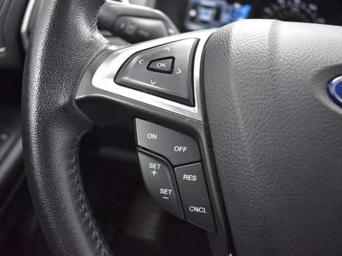Used 2023 Ford Edge SEL image 17