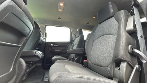 Used 2016 Chevrolet Traverse LT image 14