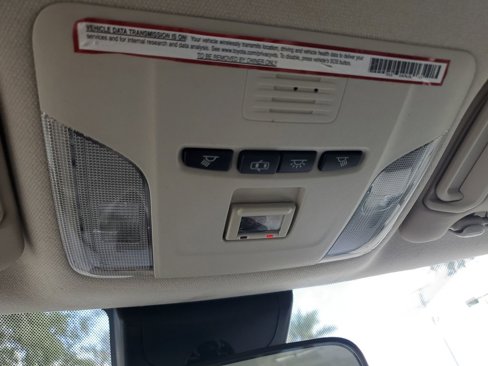 Used 2020 Toyota Corolla LE image 34