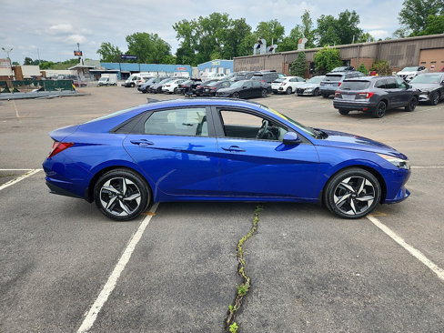 Used 2023 Hyundai Elantra SEL w/ Convenience Package image 7