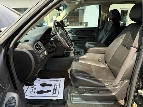 Used 2012 Chevrolet Tahoe LT w/ Suspension Package, Off-Road image 7