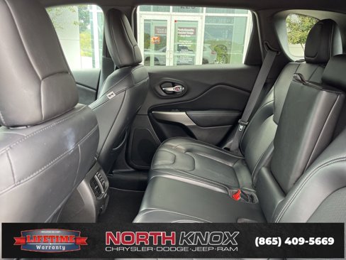 Used 2021 Jeep Cherokee Latitude Lux 80th Anniv w/ Quick Order Package 26U 80TH image 16