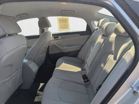 Used 2016 Hyundai Sonata SE image 19