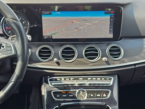 Used 2017 Mercedes-Benz E 300 4MATIC image 37