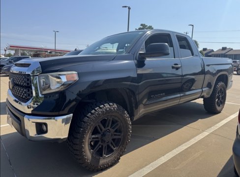 Used 2019 Toyota Tundra SR5 w/ SR5 Upgrade Package image 2