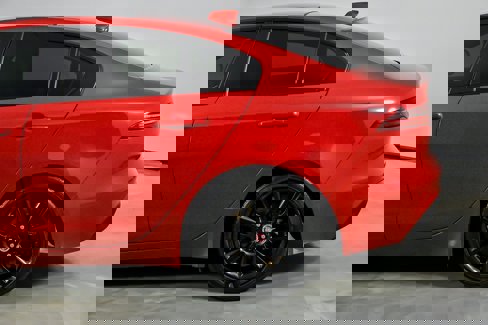 Used 2020 Jaguar XE S image 9