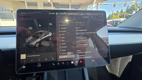 Used 2023 Tesla Model Y Long Range image 18