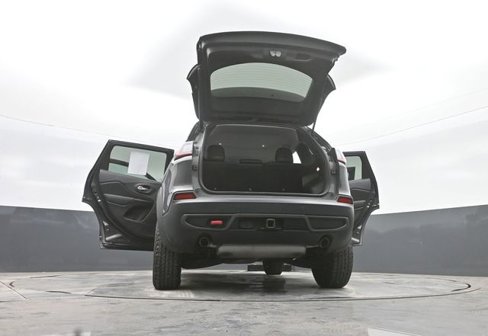 Used 2022 Jeep Cherokee Trailhawk w/ Comfort/Convenience Group image 33