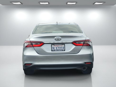 Used 2023 Toyota Camry LE image 5