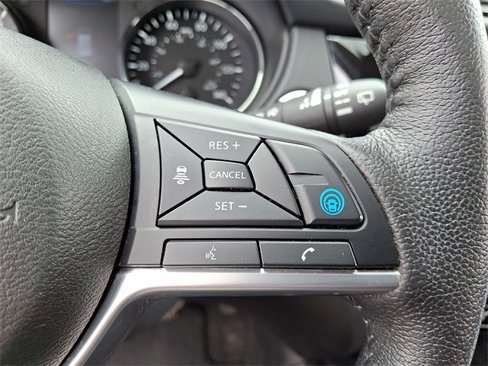 Used 2019 Nissan Rogue SL w/ Premium Package image 23