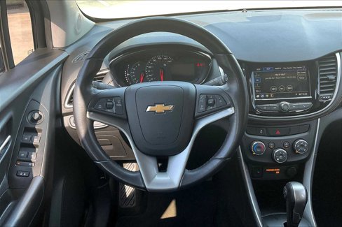 Used 2019 Chevrolet Trax LT w/ LT Convenience Package image 5