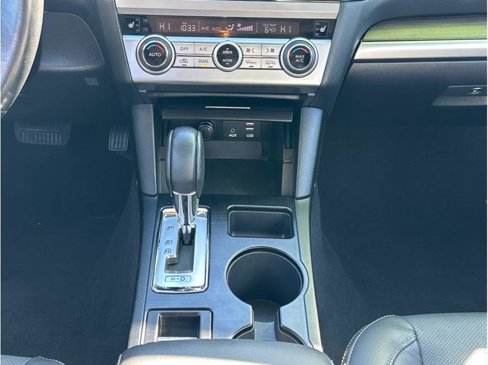 Used 2016 Subaru Legacy 3.6R Limited image 17