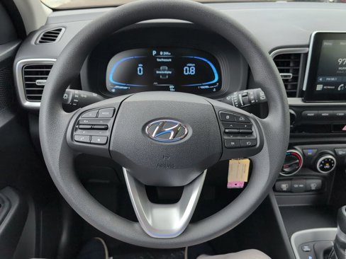 New 2025 Hyundai Venue SE image 12