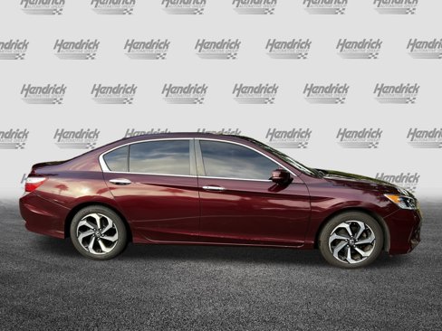 Used 2016 Honda Accord EX image 10