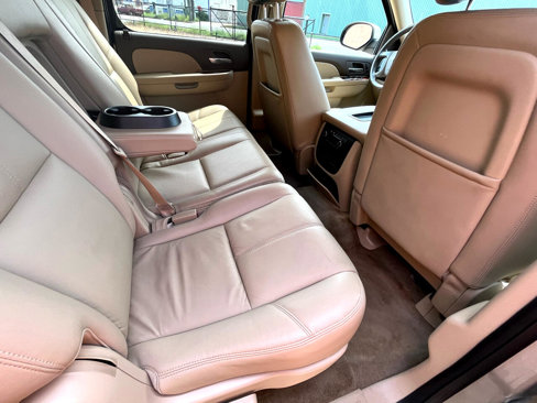 Used 2014 Chevrolet Suburban LT image 50