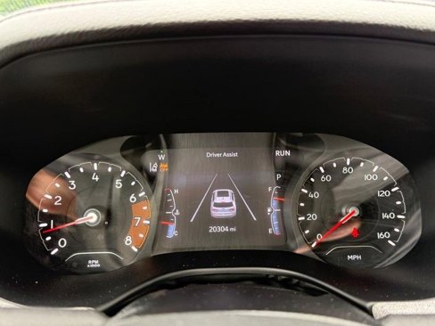 Used 2024 Jeep Compass Latitude image 19