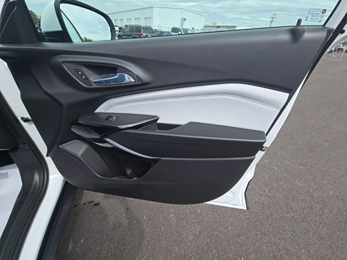 New 2025 Chevrolet Trax LT w/ LT Convenience Package image 38