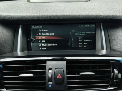 Used 2018 BMW X4 M40i image 18