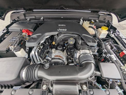 Used 2020 Jeep Gladiator Overland w/ Popular Equipment Package image 9