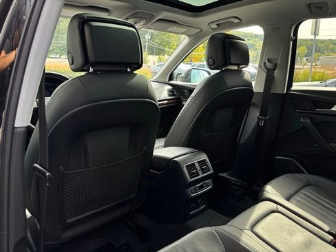 Used 2019 Audi Q5 2.0T Premium Plus w/ Premium Plus Package image 18